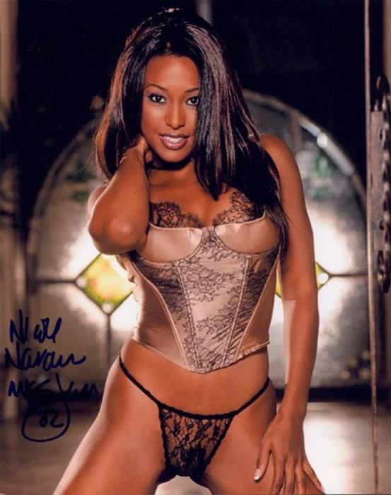 Nicole Narain autograph