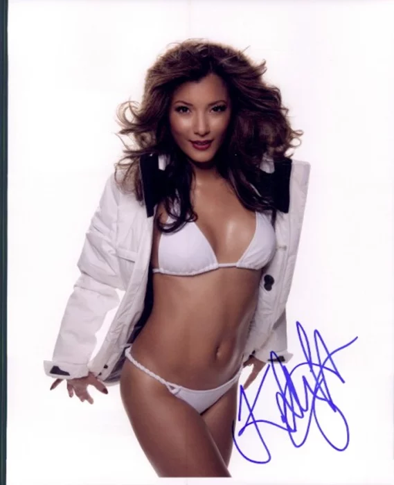Kelly Hu autograph