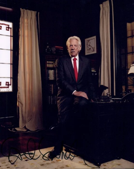 Donald Sutherland autograph