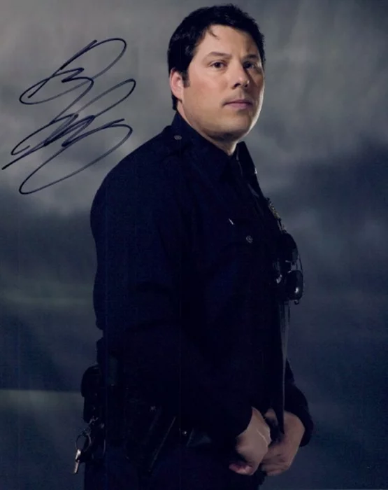 Greg Grunberg autograph