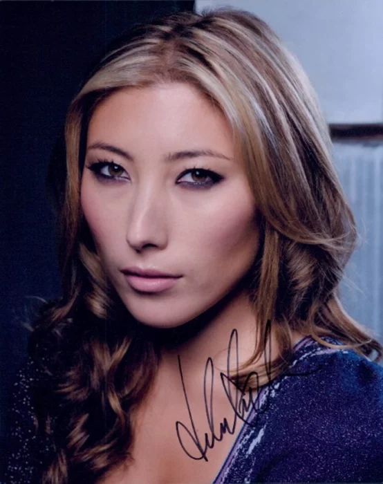 Dichen Lachman autograph