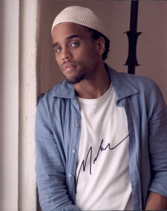 Michael Ealy autograph