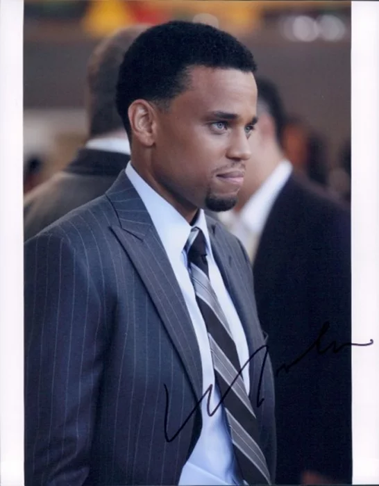 Michael Ealy autograph
