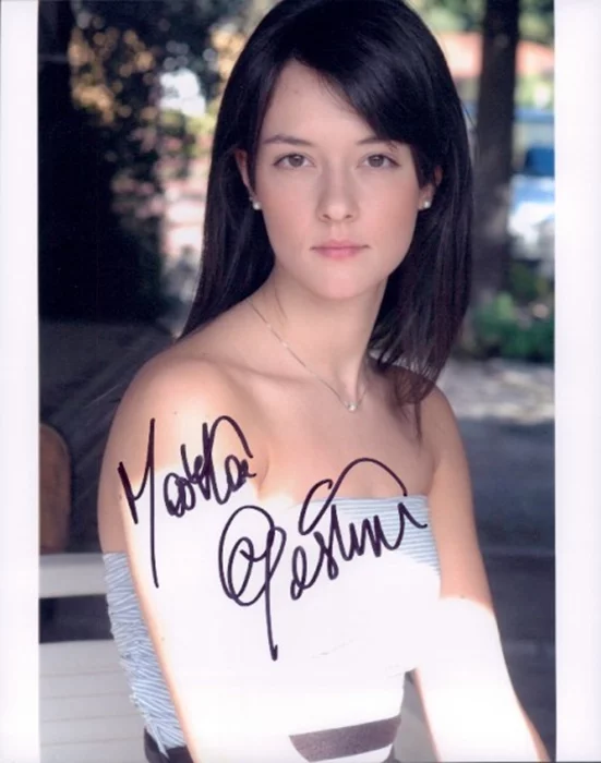 Marta Gastini autograph