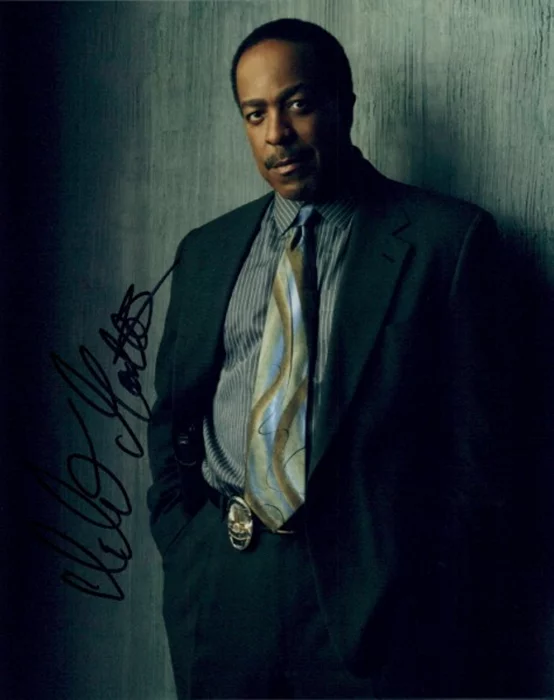 Robert Gossett autograph