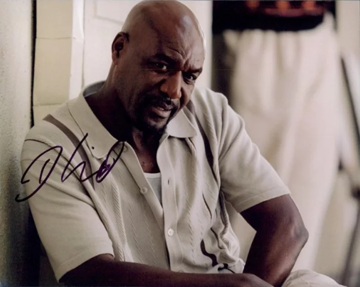 Delroy Lindo autograph