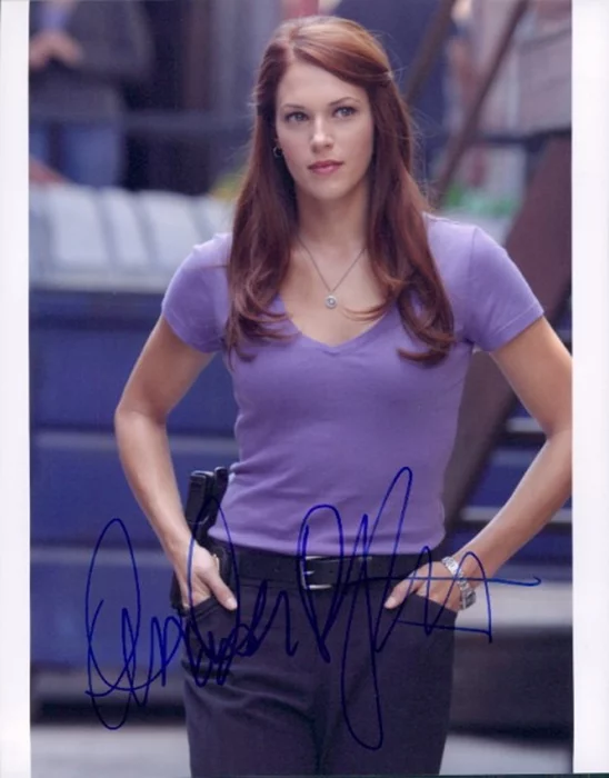 Amanda Righetti autograph