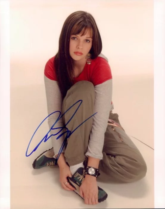 Amber Tamblyn autograph
