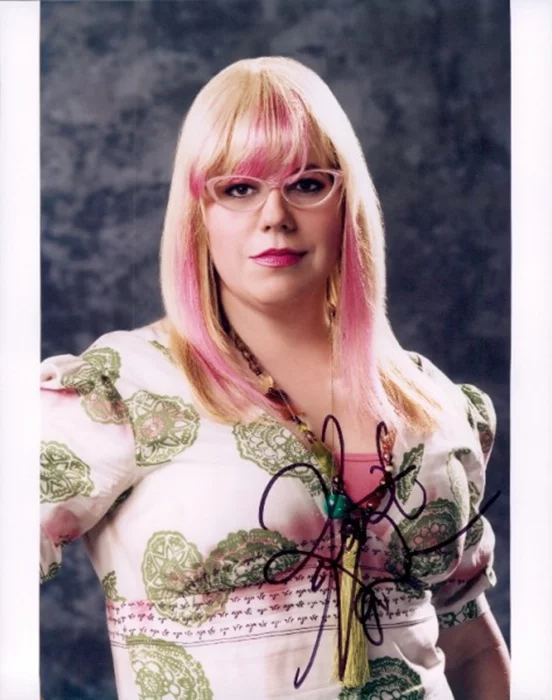 Kirsten Vangsness autograph