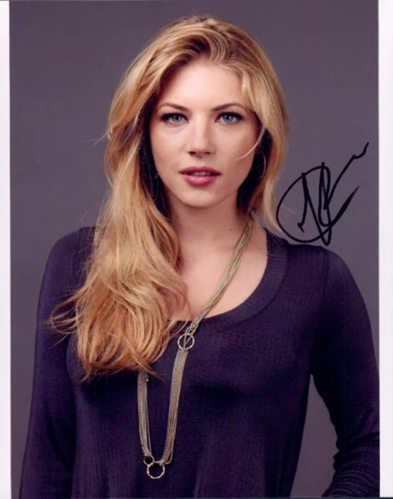 Katheryn Winnick autograph