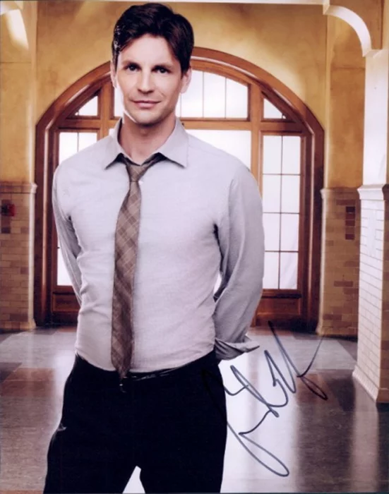 Gale Harold autograph