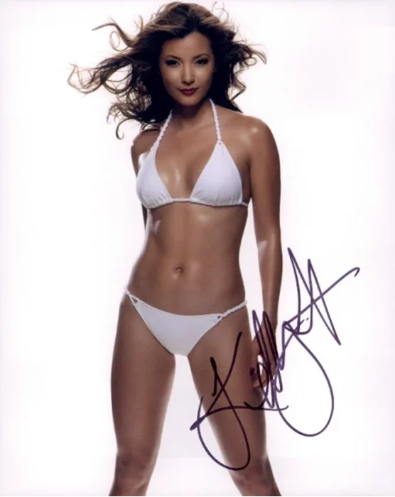 Kelly Hu autograph