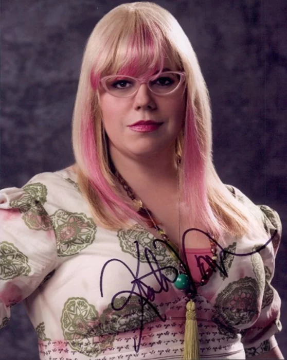 Kirsten Vangsness autograph