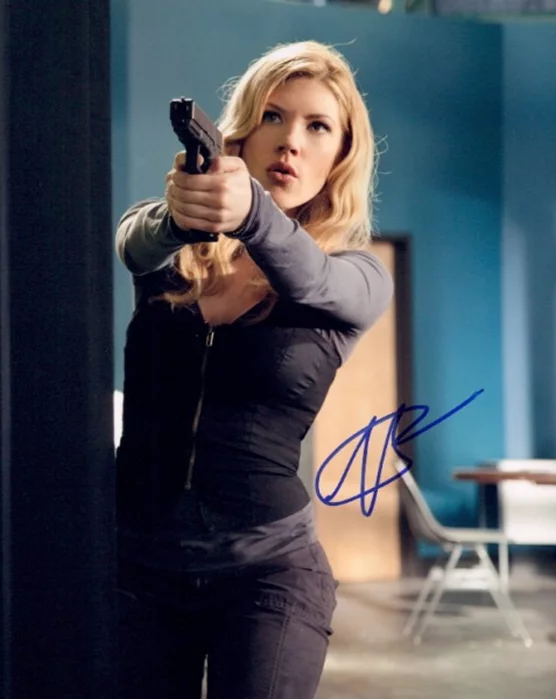 Katheryn Winnick autograph