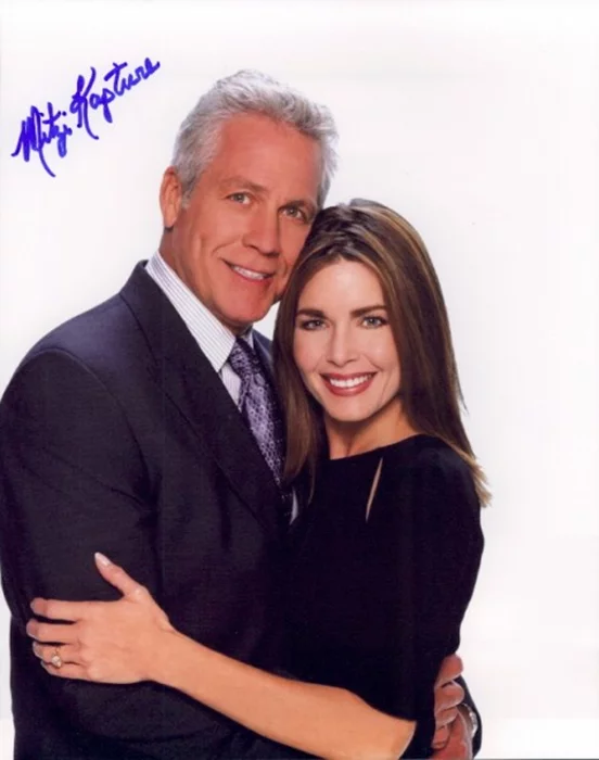 Mitzi Kapture autograph