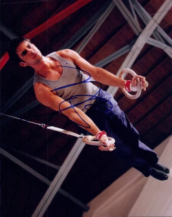 Scott Mechlowicz autograph