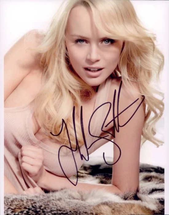 Helena Mattsson autograph