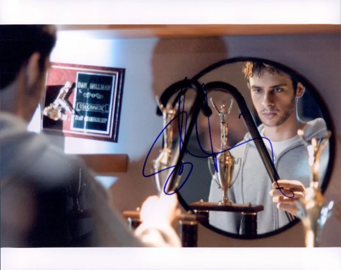 Scott Mechlowicz autograph