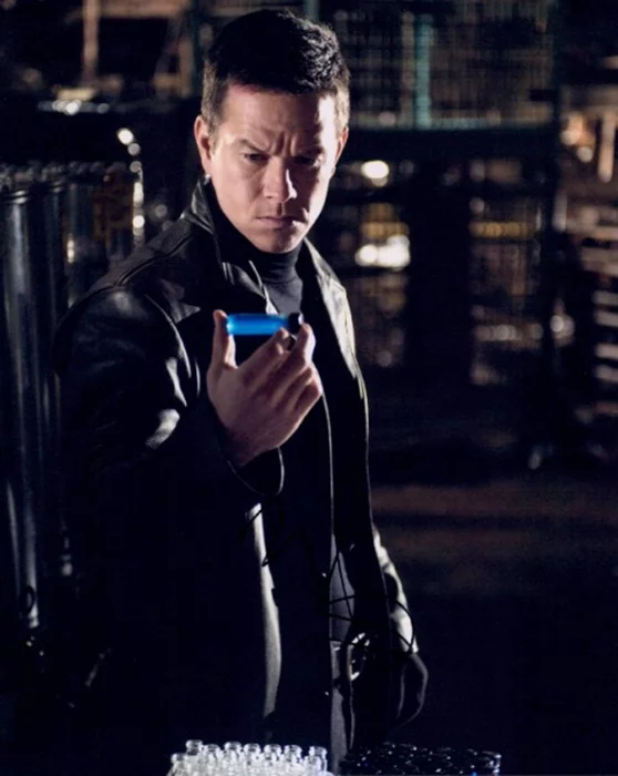 Mark Wahlberg autograph