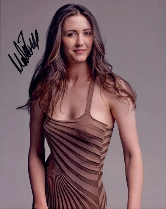 Madeline Zima autograph