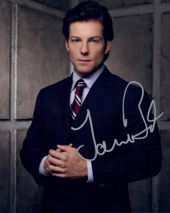 Jamie Bamber autograph