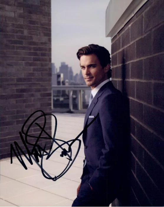 Matthew Bomer autograph