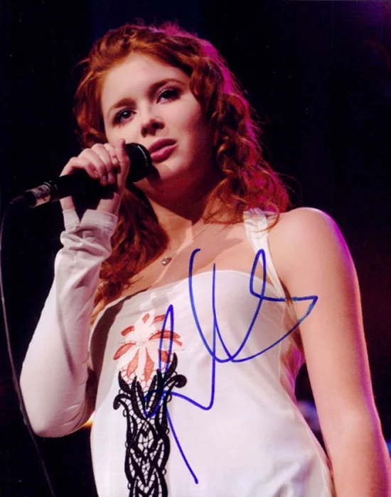 Renee Olstead autograph