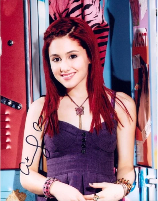 Ariana Grande autograph