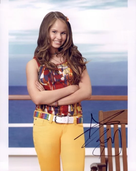 Debby Ryan autograph