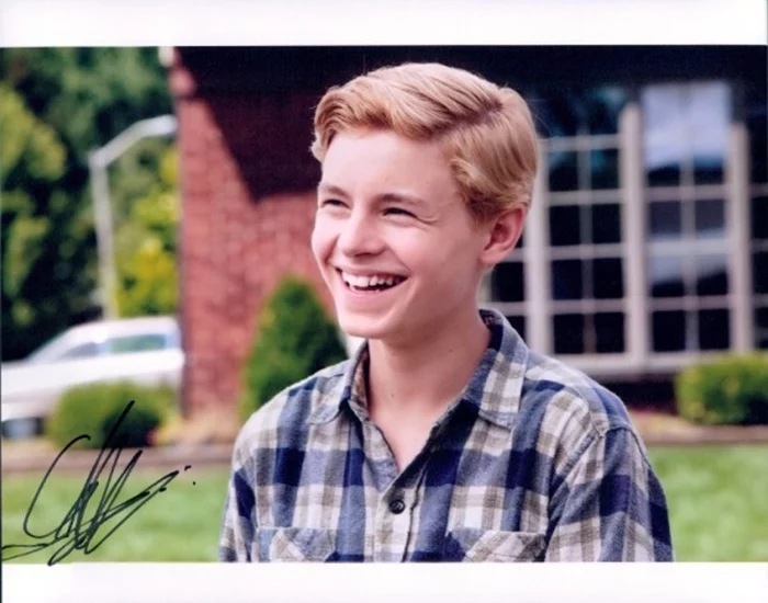 Callan McAuliffe autograph