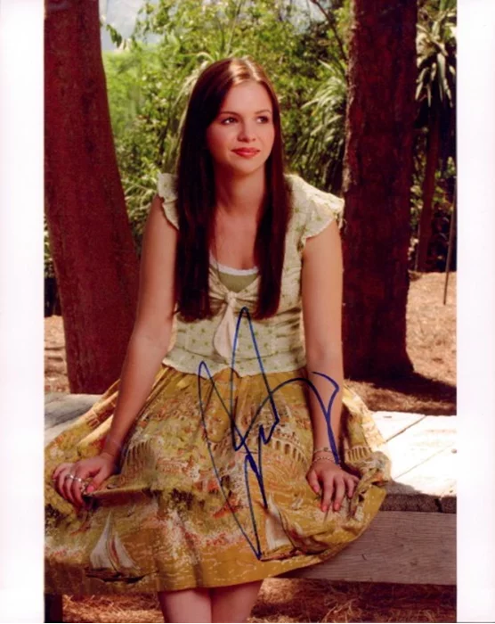 Amber Tamblyn autograph
