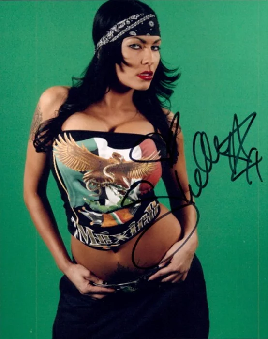 Shelly Martinez autograph
