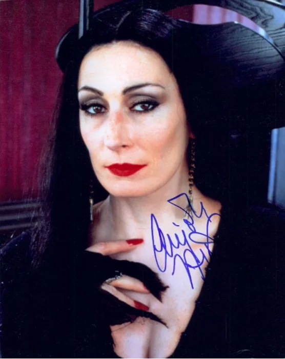 Anjelica Huston autograph