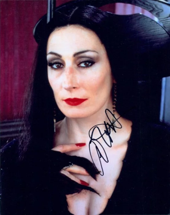 Anjelica Huston autograph