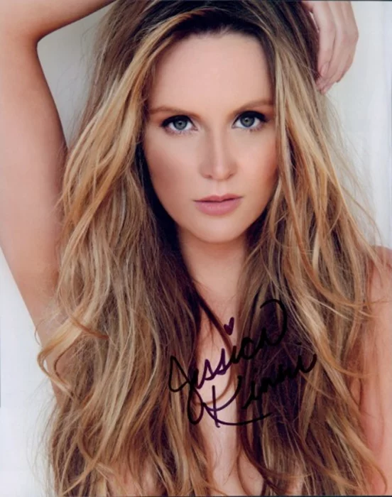 Jessica Kinni autograph