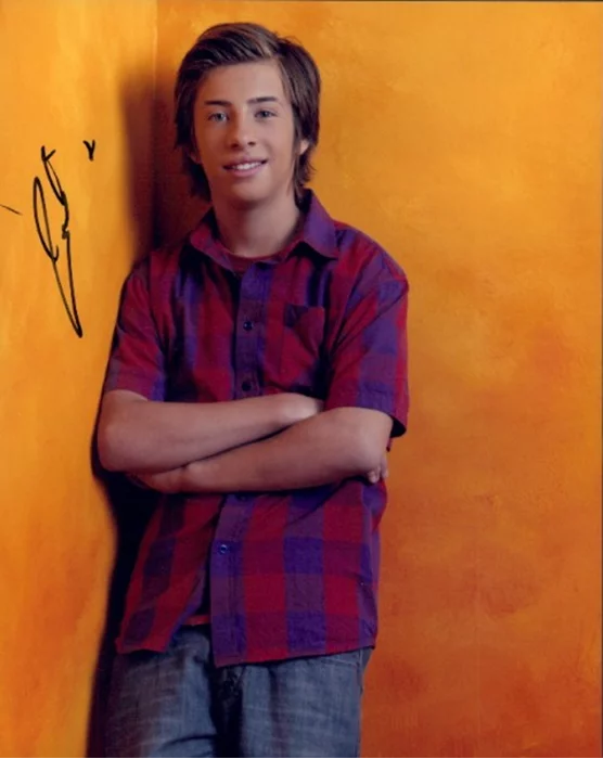 Jimmy Bennett autograph