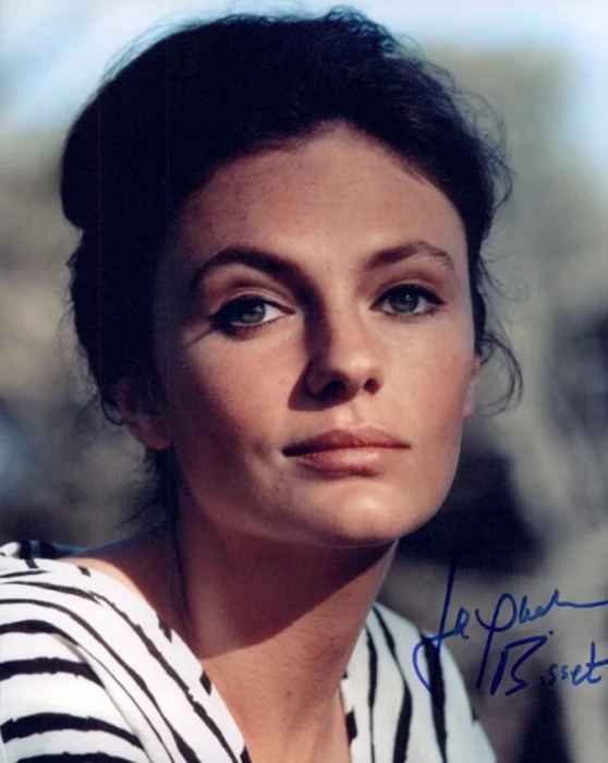 Jacqueline Bisset autograph