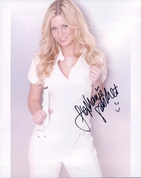 Stephanie  Gatschet autograph