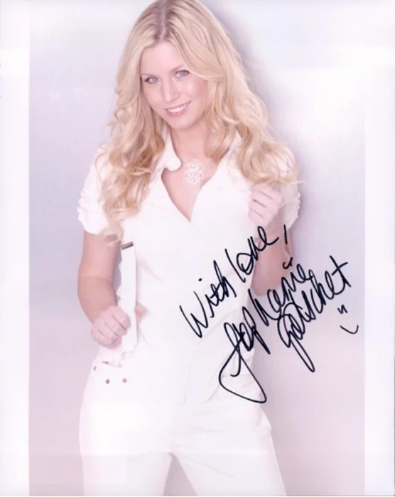 Stephanie  Gatschet autograph