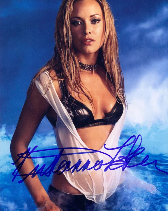 Kristanna Loken autograph