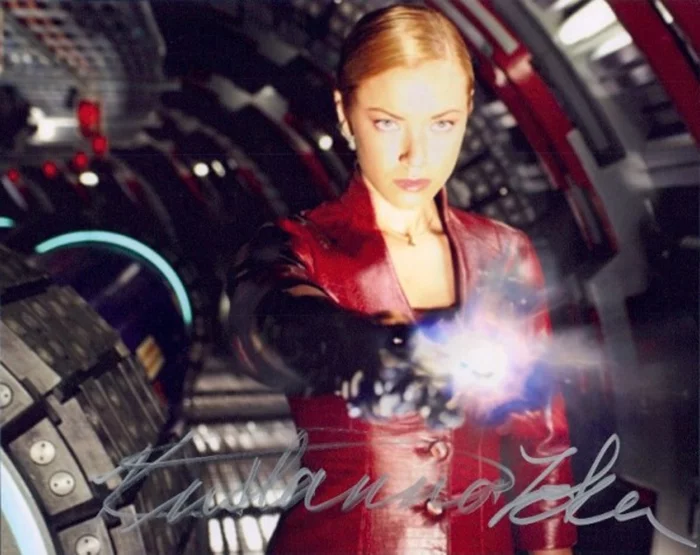 Kristanna Loken autograph