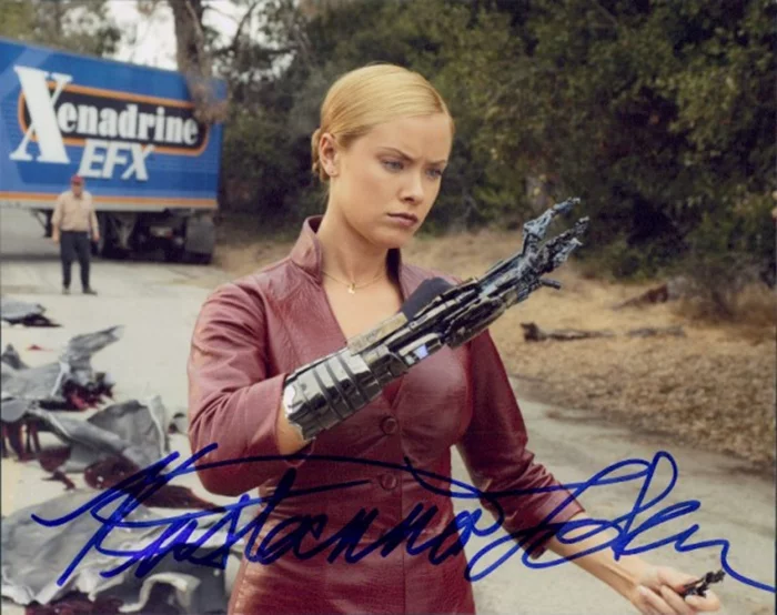 Kristanna Loken autograph
