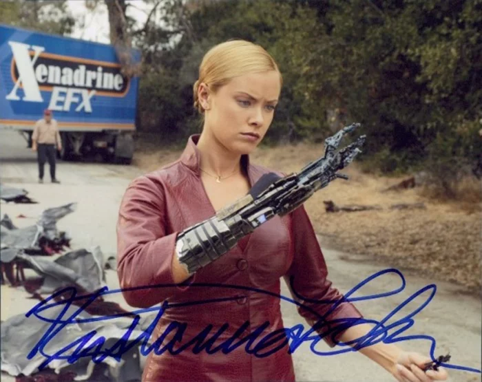 Kristanna Loken autograph