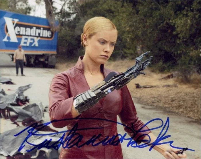 Kristanna Loken autograph