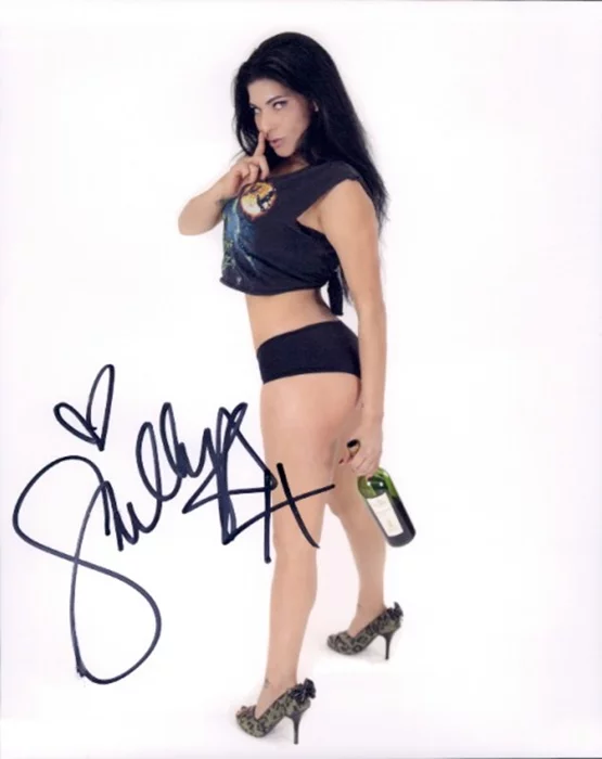 Shelly Martinez autograph