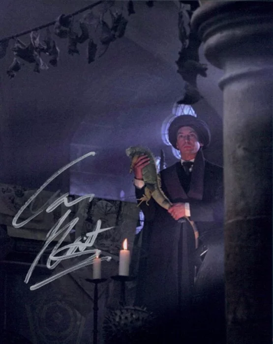 Ian Hart autograph