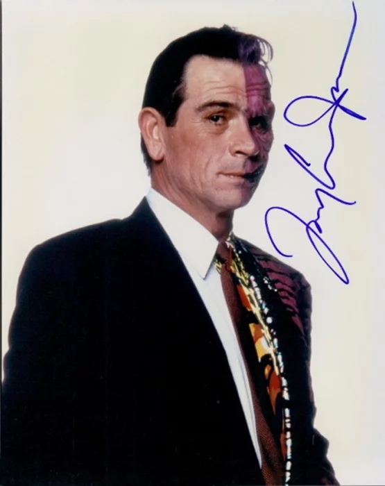 Tommy Lee Jones autograph