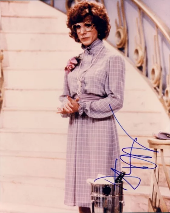 Dustin Hoffman autograph