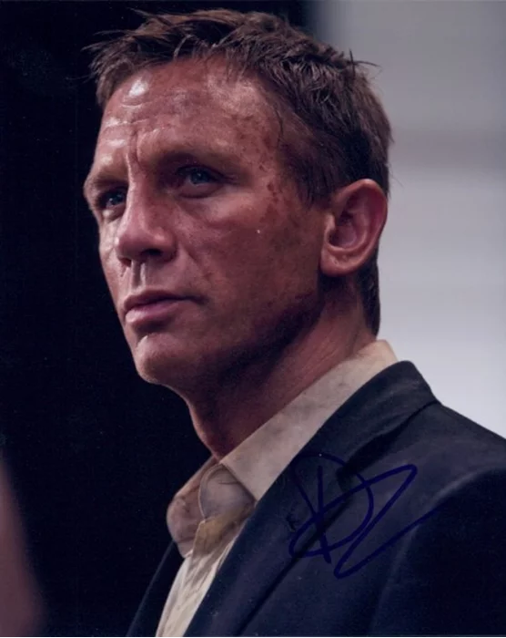Daniel Craig autograph