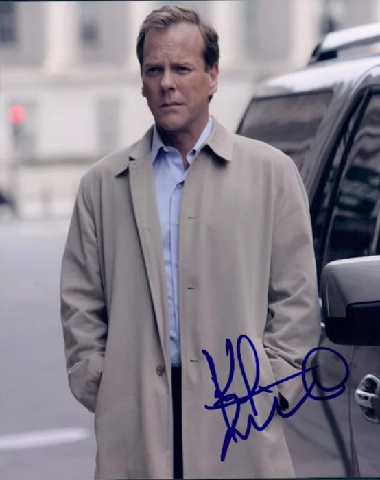 Kiefer Sutherland autograph